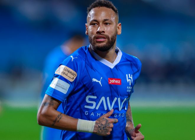 关于巴萨完胜法国，内马尔高光表现的信息