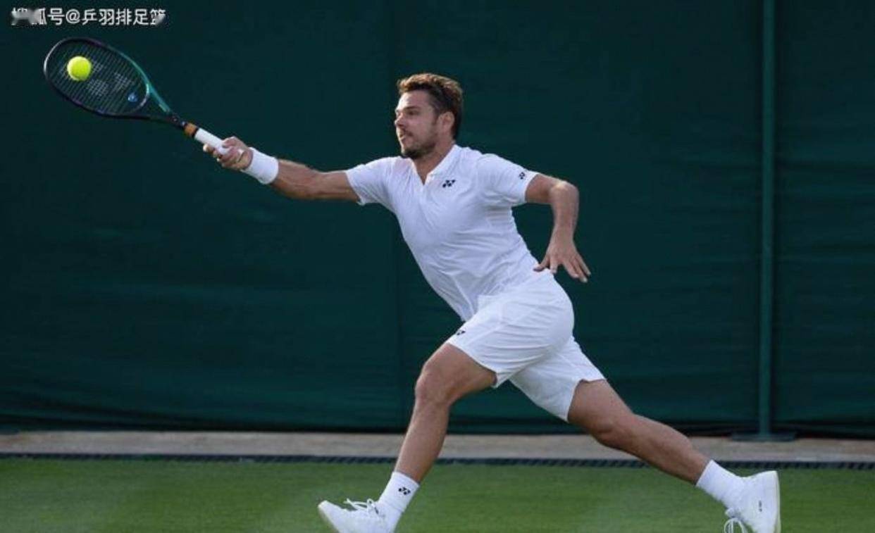 意大利网球队横扫法国网球队，瓦林卡惊艳世界