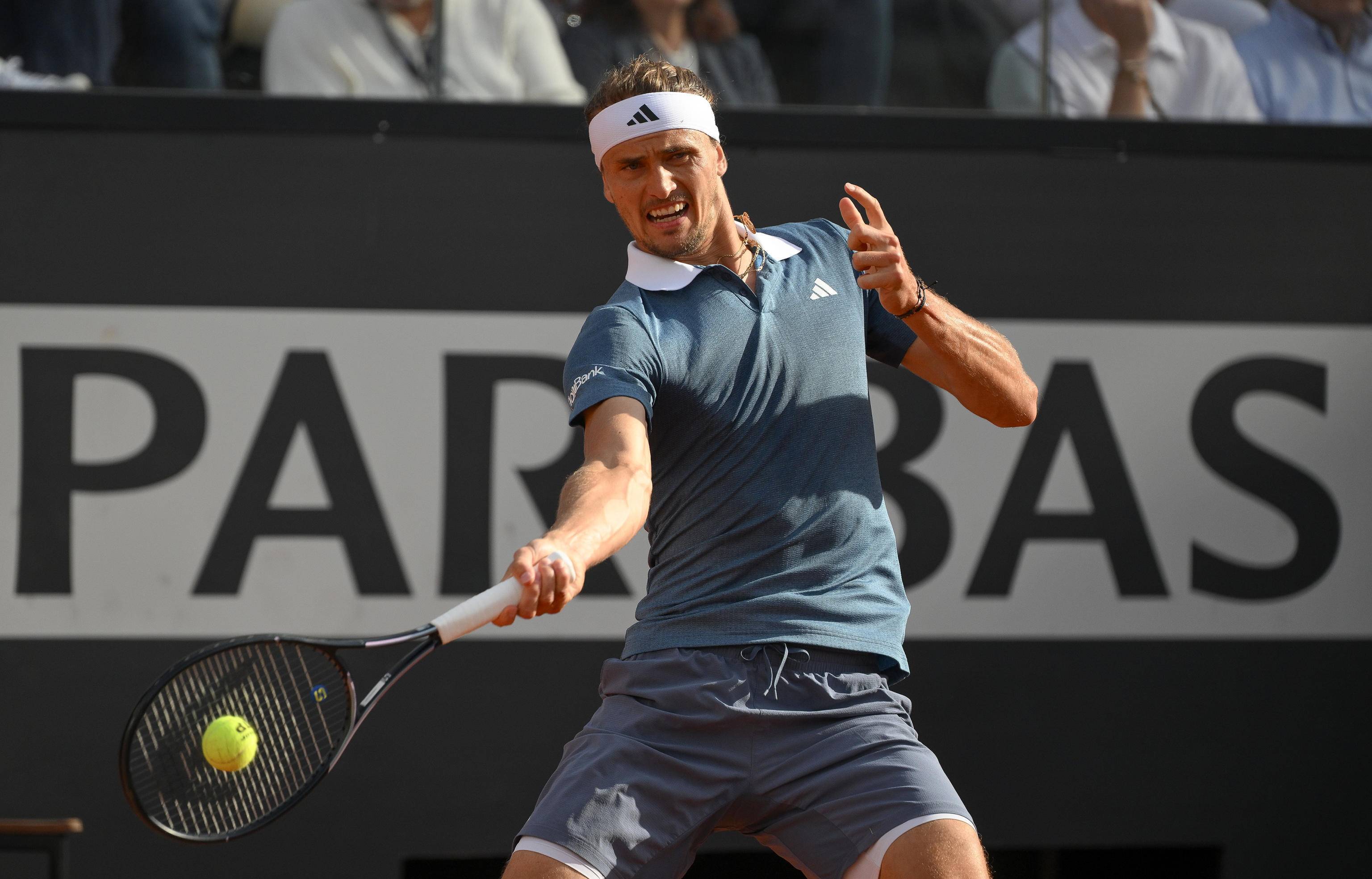 意大利网球队绝地反击美国网球队，兹维列夫惊艳世界