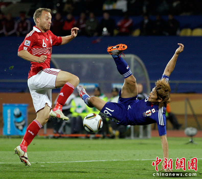 丹麦羽毛球队力克日本羽毛球队，辛杜绝境逆转