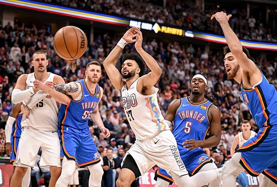 美国网球队力克世界网球队，穆雷制霸全场