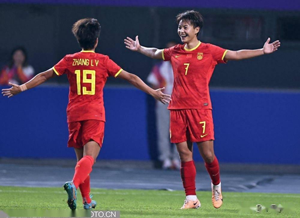 泰国女足晋级至下一轮,备战更强对手 泰国女足晋级至下一轮,备战更强对手