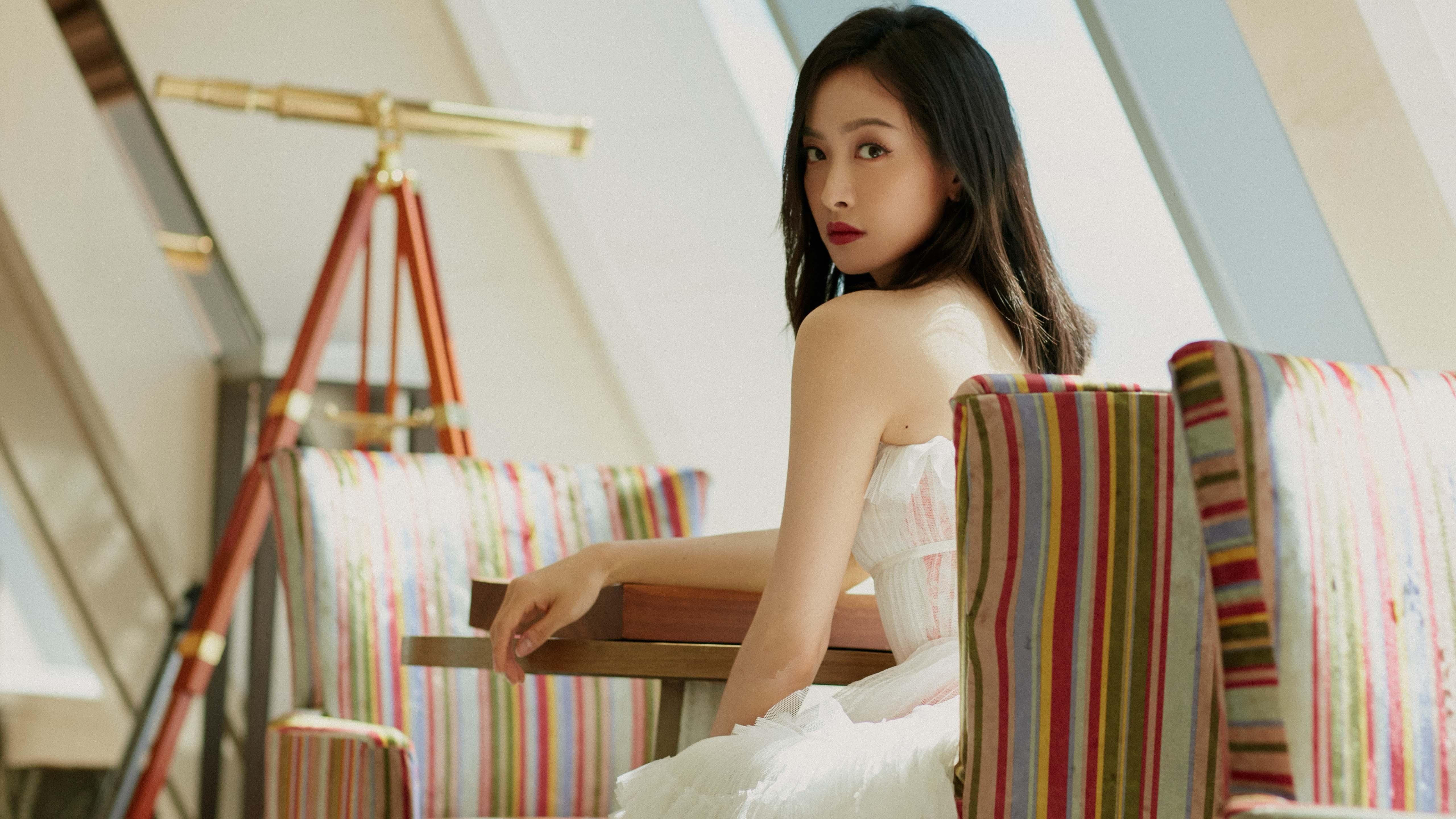 平行宇宙的剧本,当哈利伯顿身披热火战袍淘汰魔术